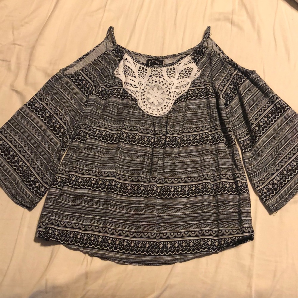 Open Shoulder Blouse with Aztec Design